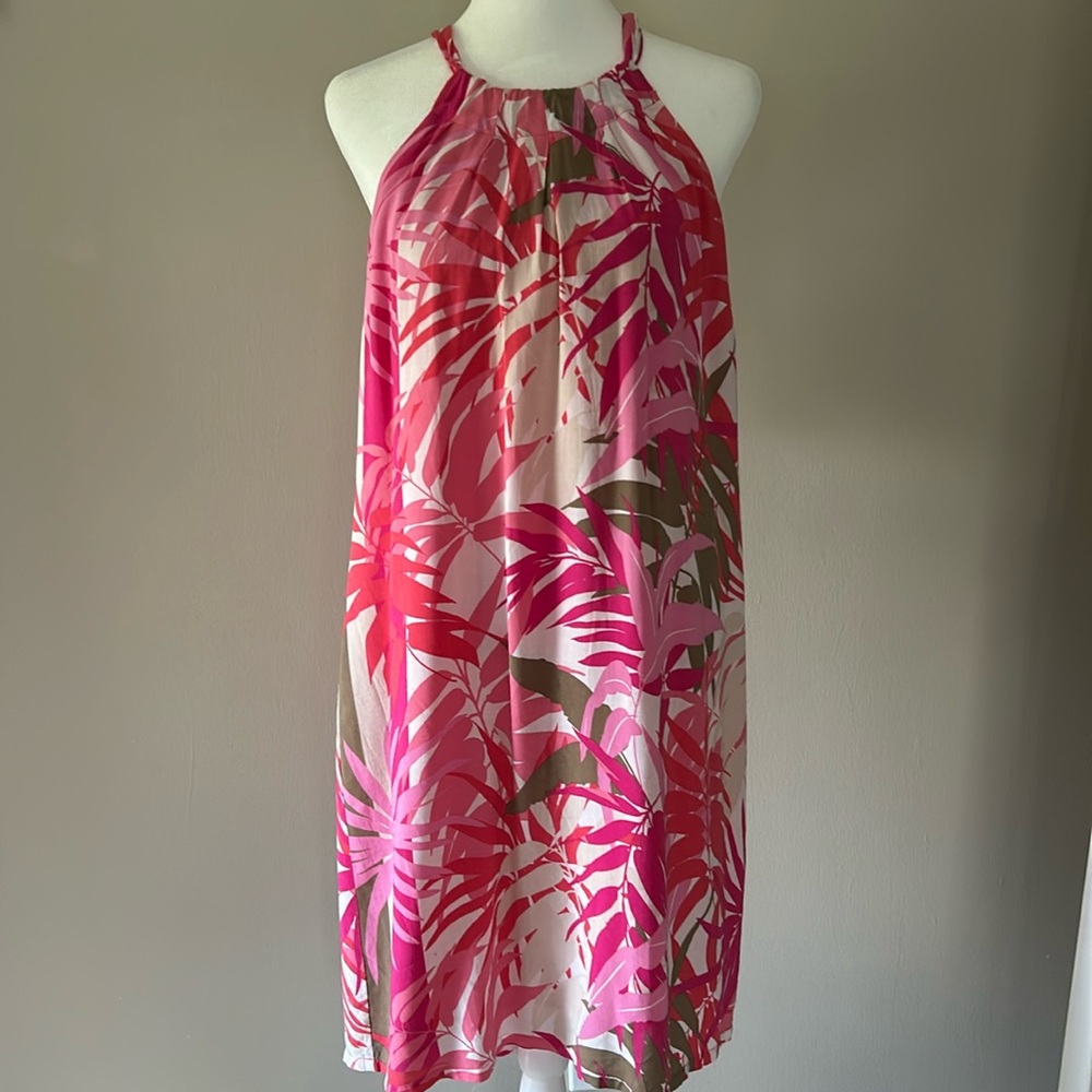 GUC Tommy bahama beach dress. 100% rayon . Fully lined. Size medium